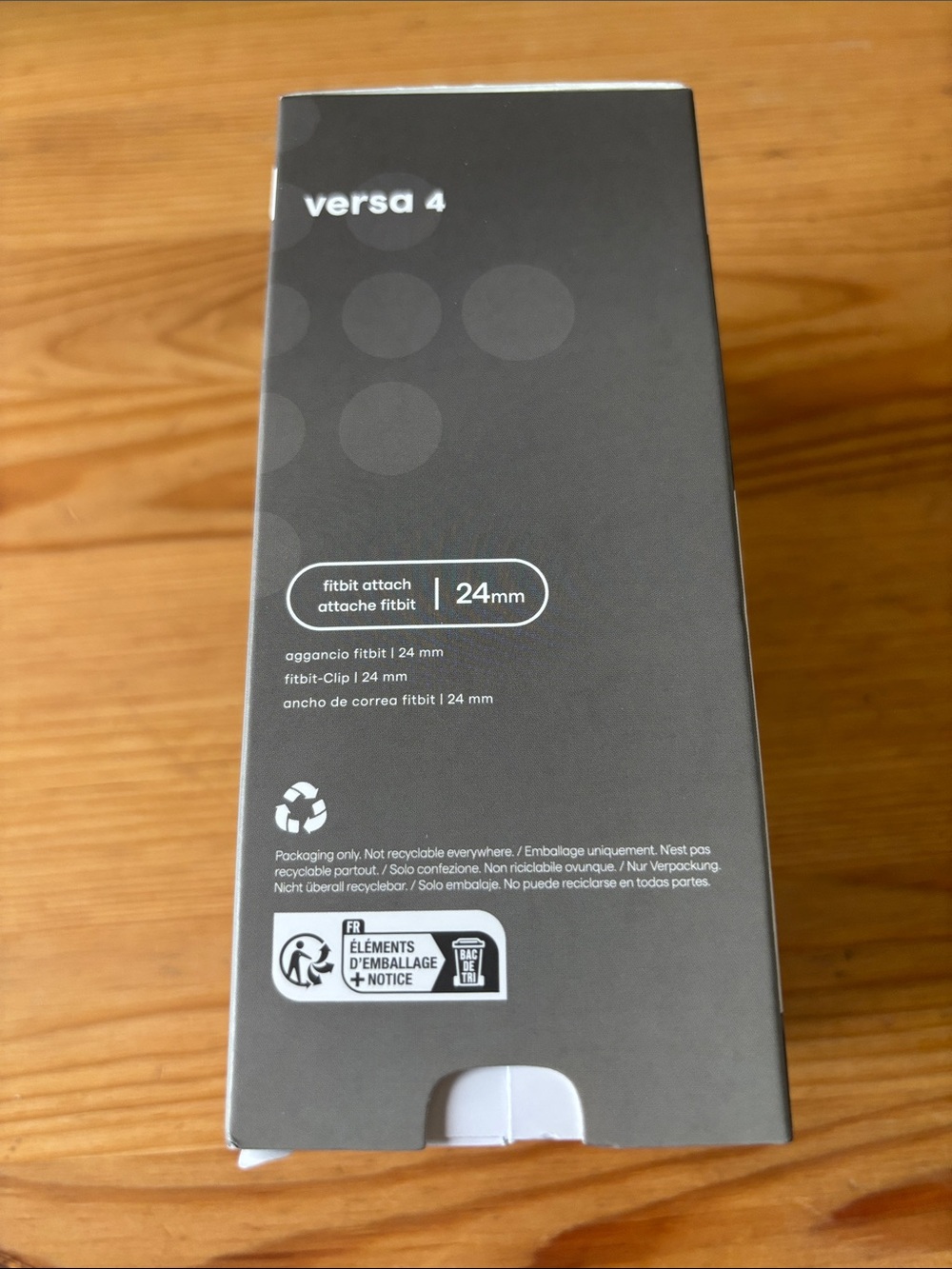 fitbit Versa 4 Black Fitness Smartwatch —versa 4 - Picture 4 of 6